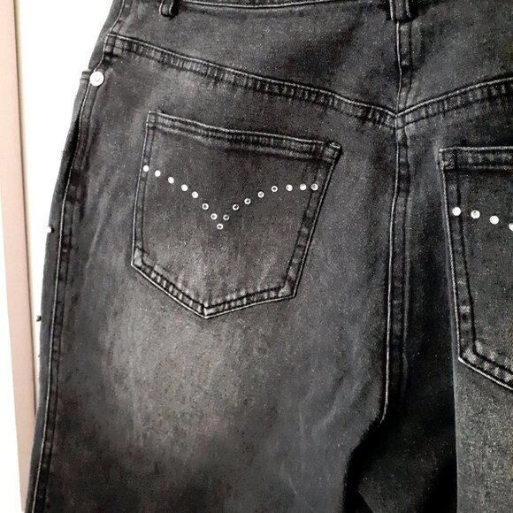 NWOT Christine Phillipe black wash denim shorts w/ faux pearl & crystals, 4 - Picture 11 of 11